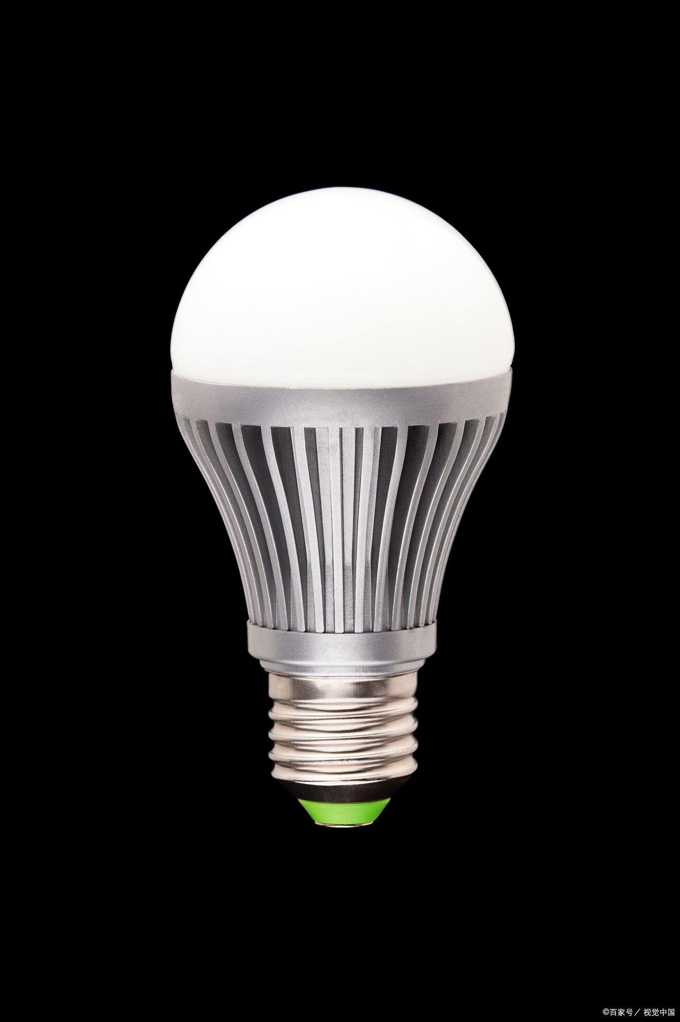 LED Flood Lights Vs High Bay Lights For Commercial Spaces