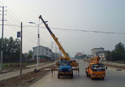 Is solar street lamp still on in rainy days?-风向标-四组-夏雨